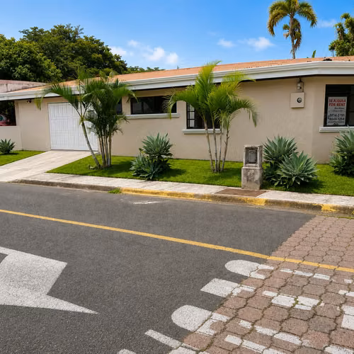 Casa en alquiler en Heredia, Belén Los Arcos | Amplios espacios y jardín
