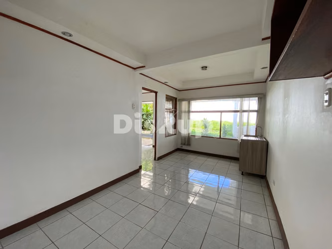 Alquiler de amplia casa para oficinas, múltiples espacios. Barrio Escalante