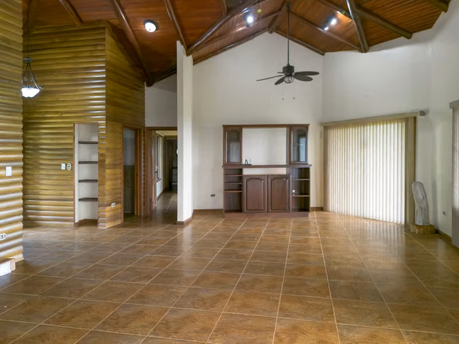 ESPECTACULAR CASA EN VENTA EN JCB RANCH, LA RESERVA, SAN CARLOS