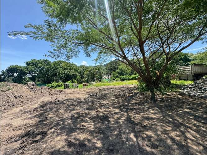 Lote de alta densidad a pasos de la Ruta 27 - Imagen 4
