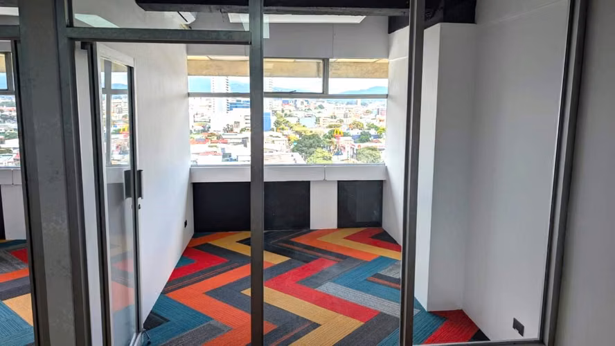 OFICINA CORPORATIVA EN ALQUILER – CERCANIAS PASEO COLÓN. ( PF 1391 2)