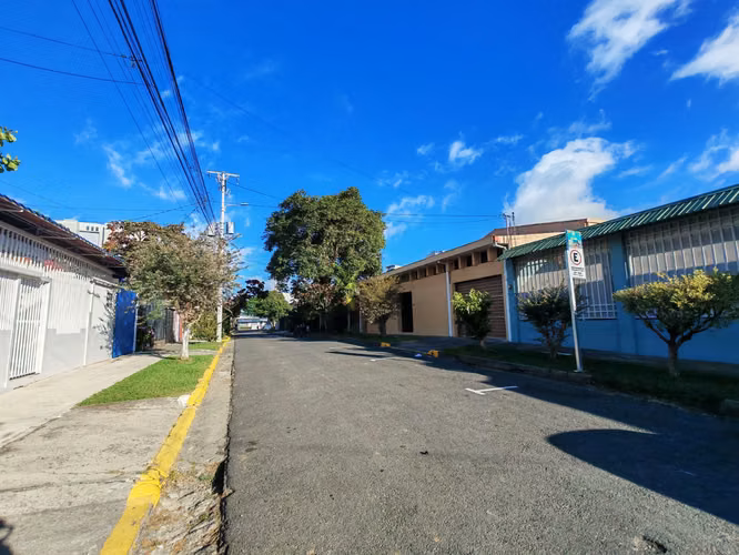 Se Alquila Estudio- Barrio Escalante