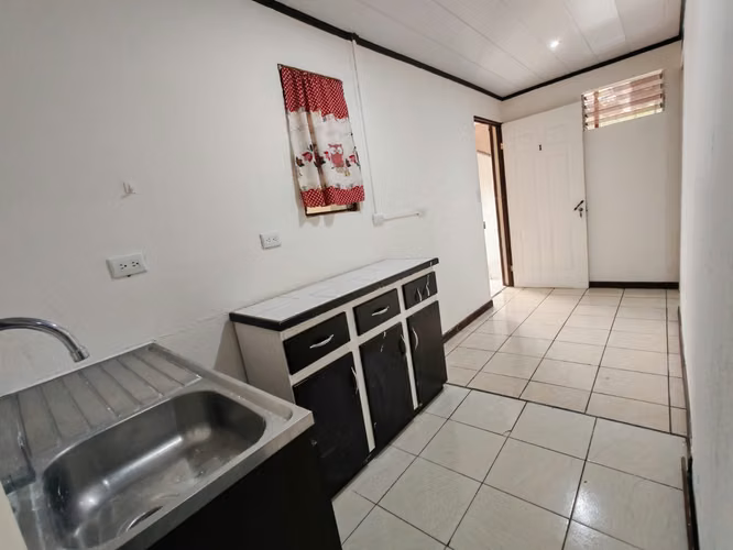 Se Alquila Estudio- Barrio Escalante