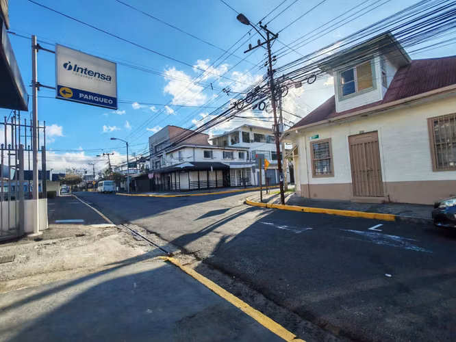 Se Alquila Estudio- Barrio Escalante