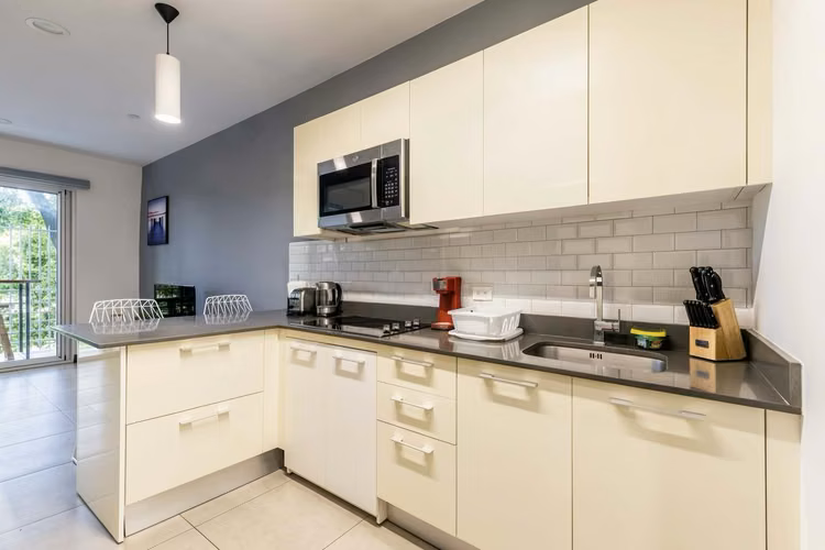 VENTA DE APARTAMENTO FULL AMUEBLADO CON PARQUEO BAJO TECHO - Imagen 8