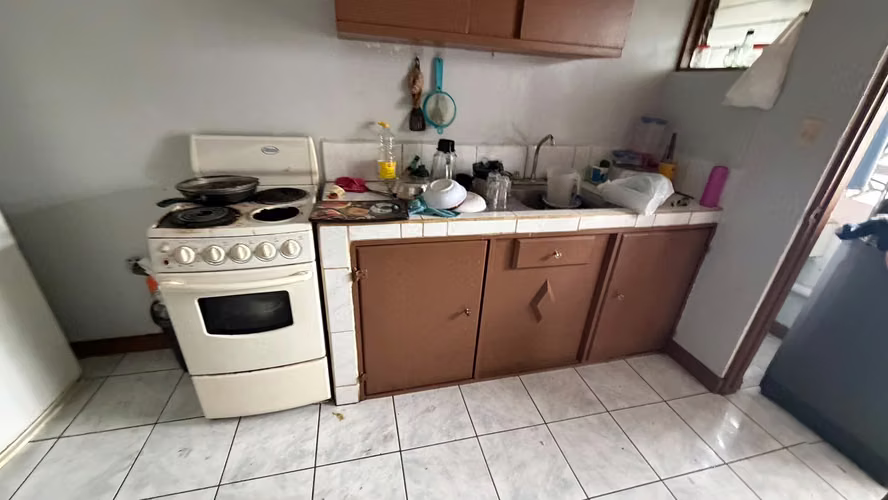 VENTA DE EDIFIFICIO POR PLAZA VIQUEZ PARA INVERSION (  RENTABILIDAD 10%) - Imagen 9