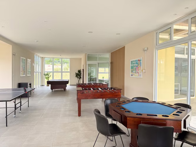 Casa moderna y lista para la venta. Curridabat. Ayarco Boulevar. Condominio Ayarco 385.
