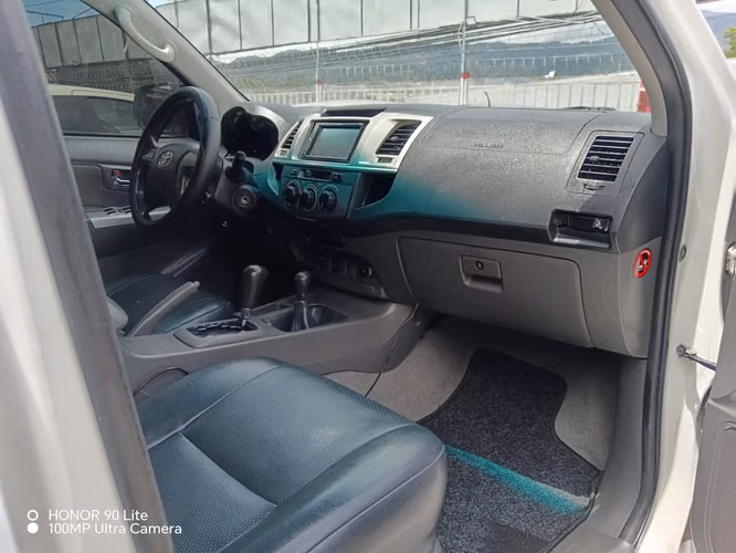 Toyota hilux