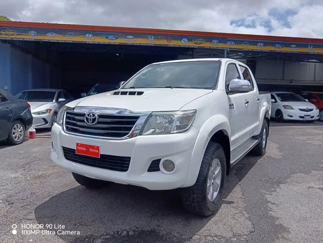 Toyota hilux