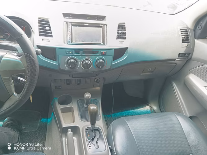 Toyota hilux