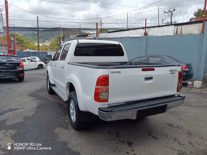 Toyota hilux