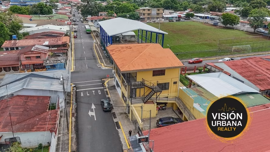 Edificio de 450m2 En Esparza Centro