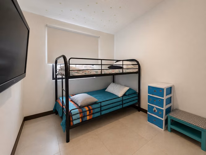 Casa Esquinera en Venta en Condominio Quinta 106 – Lagunilla, Heredia -03