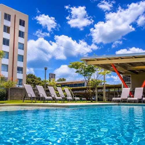 Casa Esquinera en Venta en Condominio Quinta 106 – Lagunilla, Heredia -03