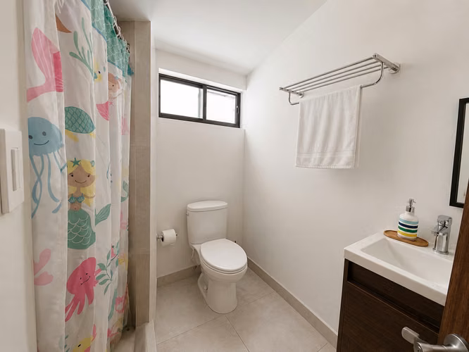 Casa Esquinera en Venta en Condominio Quinta 106 – Lagunilla, Heredia -03