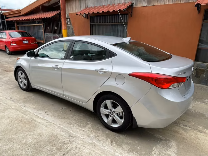 Hyundai elantra