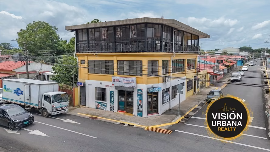 450m2 building in Esparza Centro