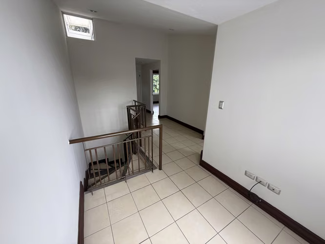 Casa en Venta 3 habitaciones, terraza y jardín| Condominio Interamericana, San Pablo de Heredia