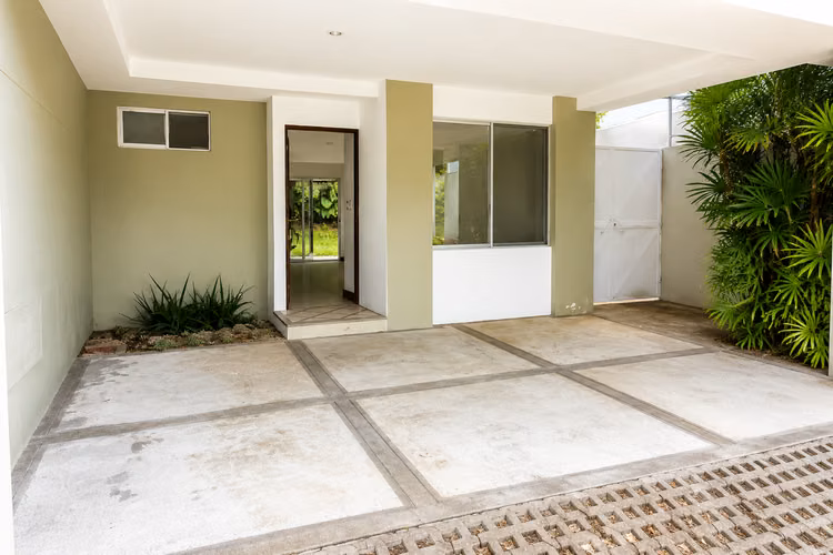 Casa en Venta 3 habitaciones, terraza y jardín| Condominio Interamericana, San Pablo de Heredia
