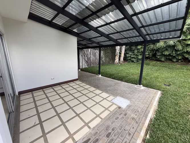 Casa en Venta 3 habitaciones, terraza y jardín| Condominio Interamericana, San Pablo de Heredia
