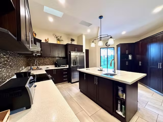 Casa con posibilidad de habitación en primer nivel, Tierras del Este