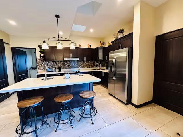 Casa con posibilidad de habitación en primer nivel, Tierras del Este
