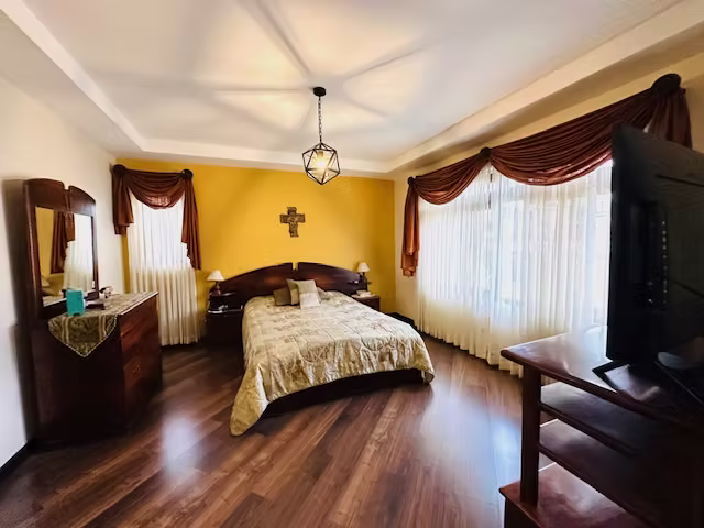 Casa con posibilidad de habitación en primer nivel, Tierras del Este
