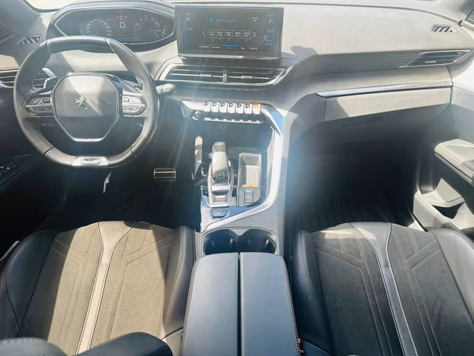 PEUGEOT 3008 GT LINE