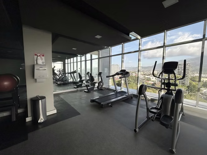 Renta de Studio amoblado con hermosas vistas en Nunciatura, Rohrmoser ID 26973