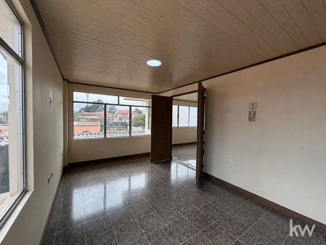 Venta de Casa Cartago - para vivienda, trabajo o uso mixto.