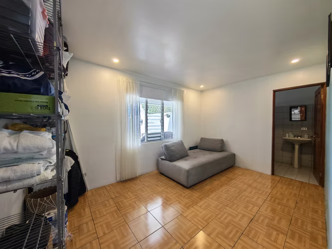 Casa en venta de un nivel, Belén centro,Heredia.
