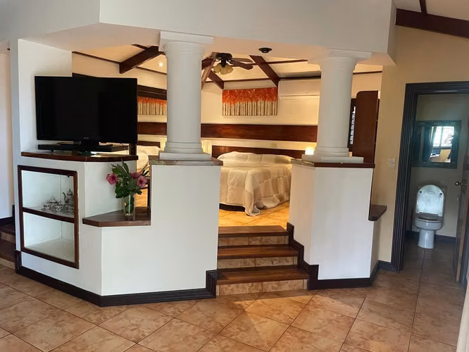 Alquiler de Apartamento 1 Habitacion Full amuebado, Santa Ana - Imagen 5