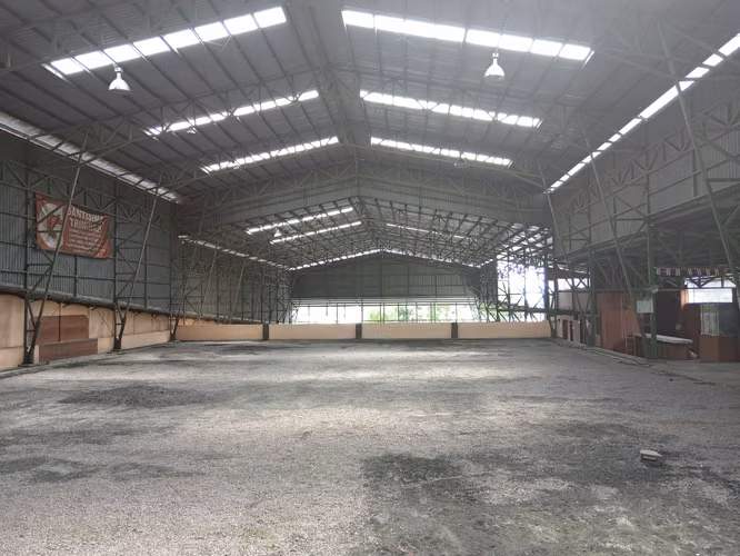 Propiedad Uso Industrial y Comercial en San Joaquín, Heredia