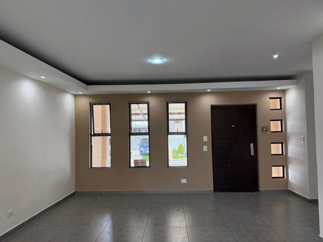 Casa Moderna en Venta en Condominio Terrafé - Imagen 3