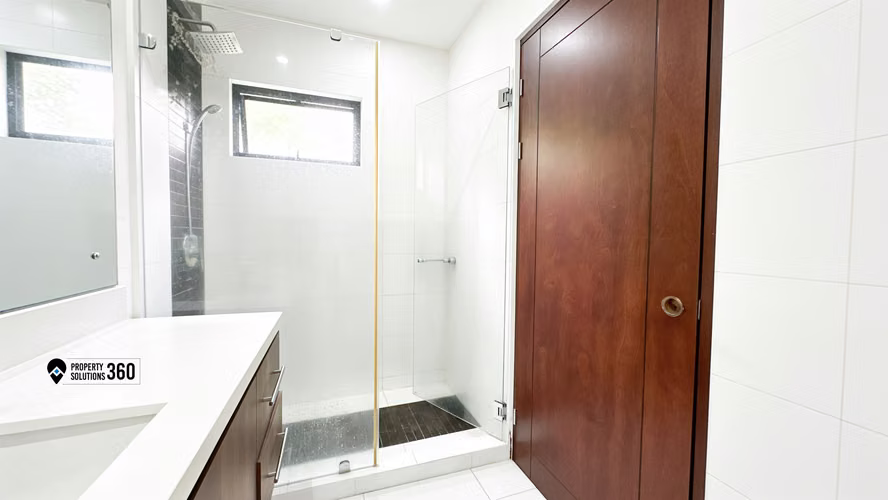 Apartamento amueblado en Santa Ana | Montesol | Aire acondicionado | Parqueo doble - Imagen 11