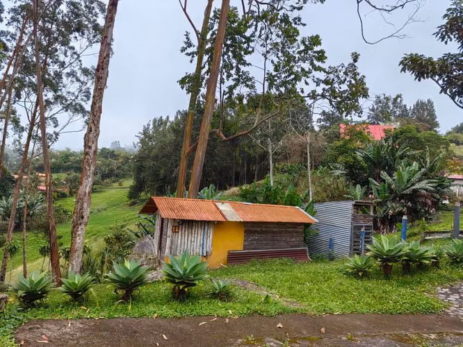 Venta de Quinta, Santa Cruz, Turrialba GBV-222