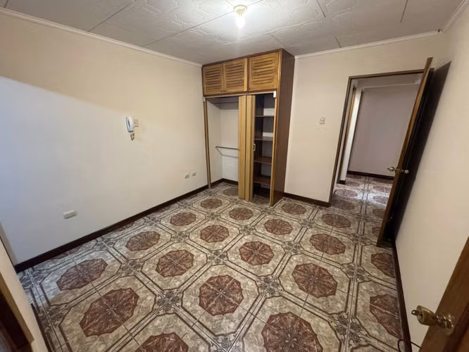 Venta de casa en San Blas de Cartago -EU