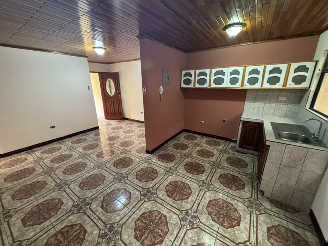 Venta de casa en San Blas de Cartago -EU