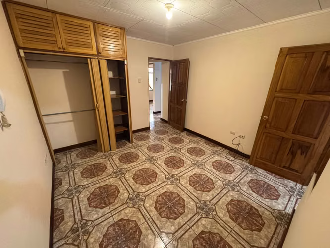 Venta de casa en San Blas de Cartago -EU