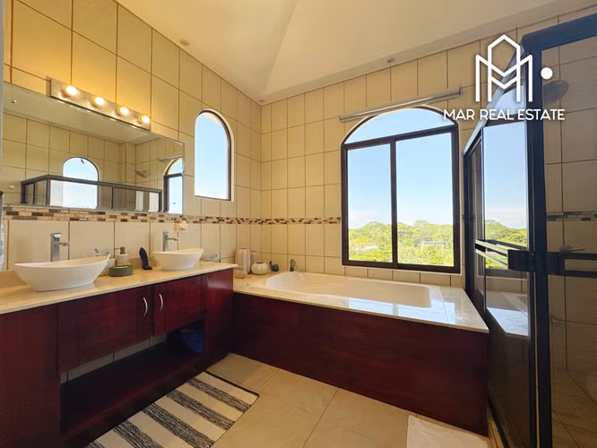 Venta Residencia De Lujo En Playa Esterillos - Imagen 12