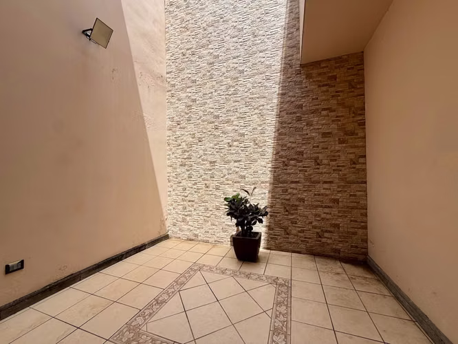 HERMOSA CASA AMUEBLADA EN CONDOMINIO EN LINDORA, SANTA ANA - Imagen 8