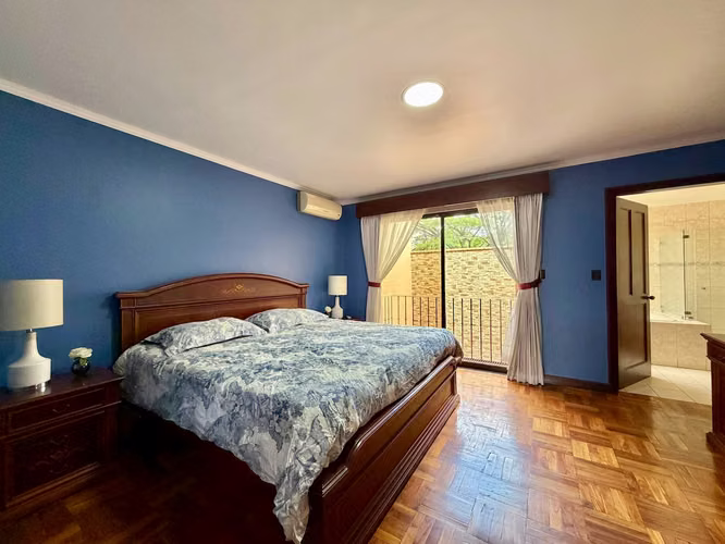 HERMOSA CASA AMUEBLADA EN CONDOMINIO EN LINDORA, SANTA ANA - Imagen 17