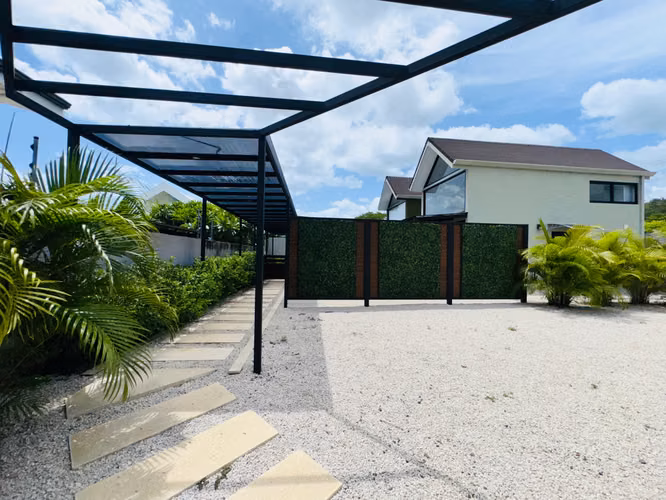 EN VENTA | Propiedad moderna con dos lofts independientes en Huacas, Tamarindo, Guanacaste