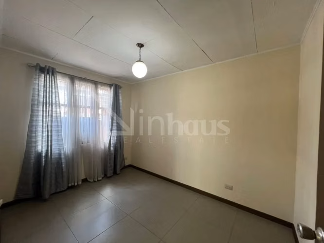 id # 42932 Venta de casa de una planta, Curridabat.