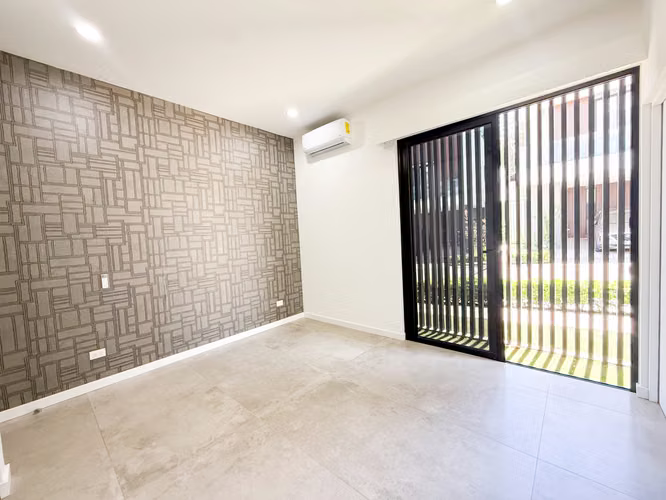 Venta de casa de una planta, en Condominio Santa Ana, con linea blanca y piscina. - Imagen 17