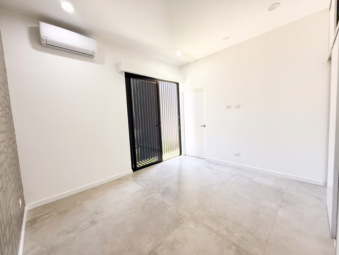 Venta de casa de una planta, en Condominio Santa Ana, con linea blanca y piscina. - Imagen 18