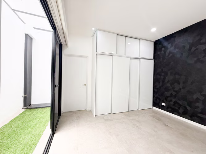 Venta de casa de una planta, en Condominio Santa Ana, con linea blanca y piscina. - Imagen 19