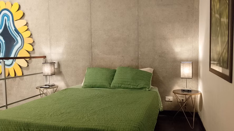Perspectiva urbana desde las alturas: Descubra este loft de diseño en Rohrmoser  (ref : 78)