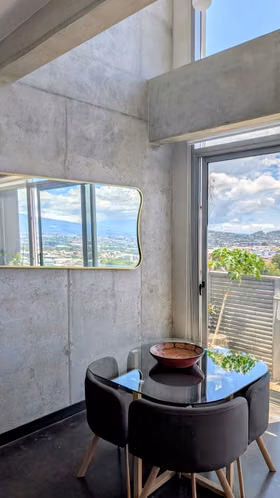 Perspectiva urbana desde las alturas: Descubra este loft de diseño en Rohrmoser  (ref : 78)