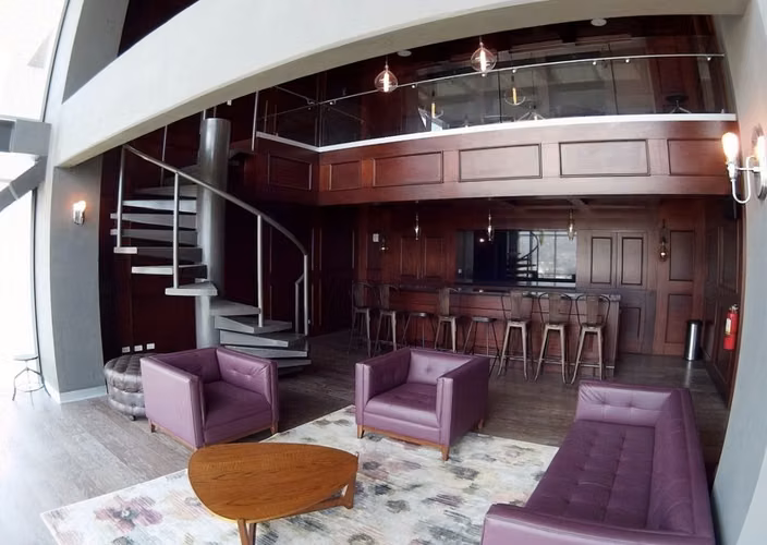 Perspectiva urbana desde las alturas: Descubra este loft de diseño en Rohrmoser  (ref : 78)